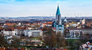 Stressfreies Parken in Paderborn: Beste Optionen am Flughafen und Innenstadt