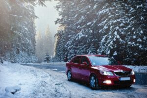 Winterurlaub mit Auto: 10 Tipps